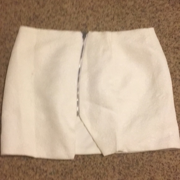 Mini skirt - Picture 2 of 2
